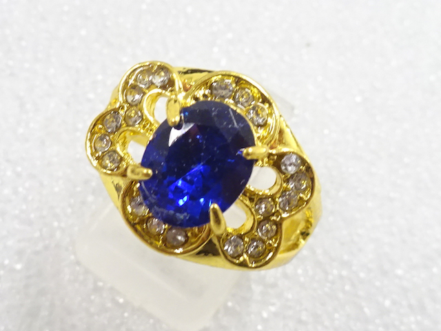 JAPANESE KIMONO / ANTIQUE COLORED STONE RING (SIZE 22)